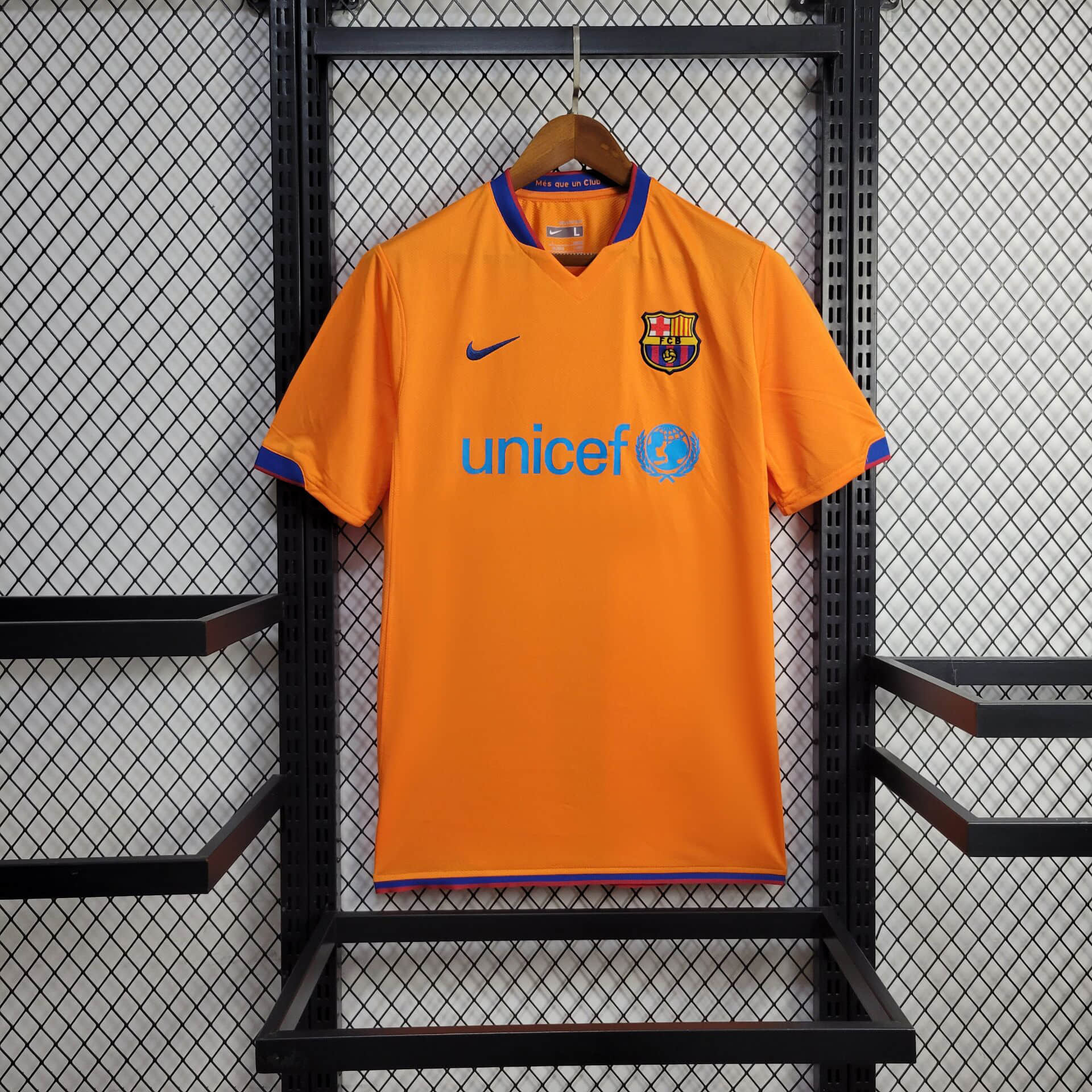 2006/2007 Retro Barcelona Away Football Shirt 1:1 Thai Quality