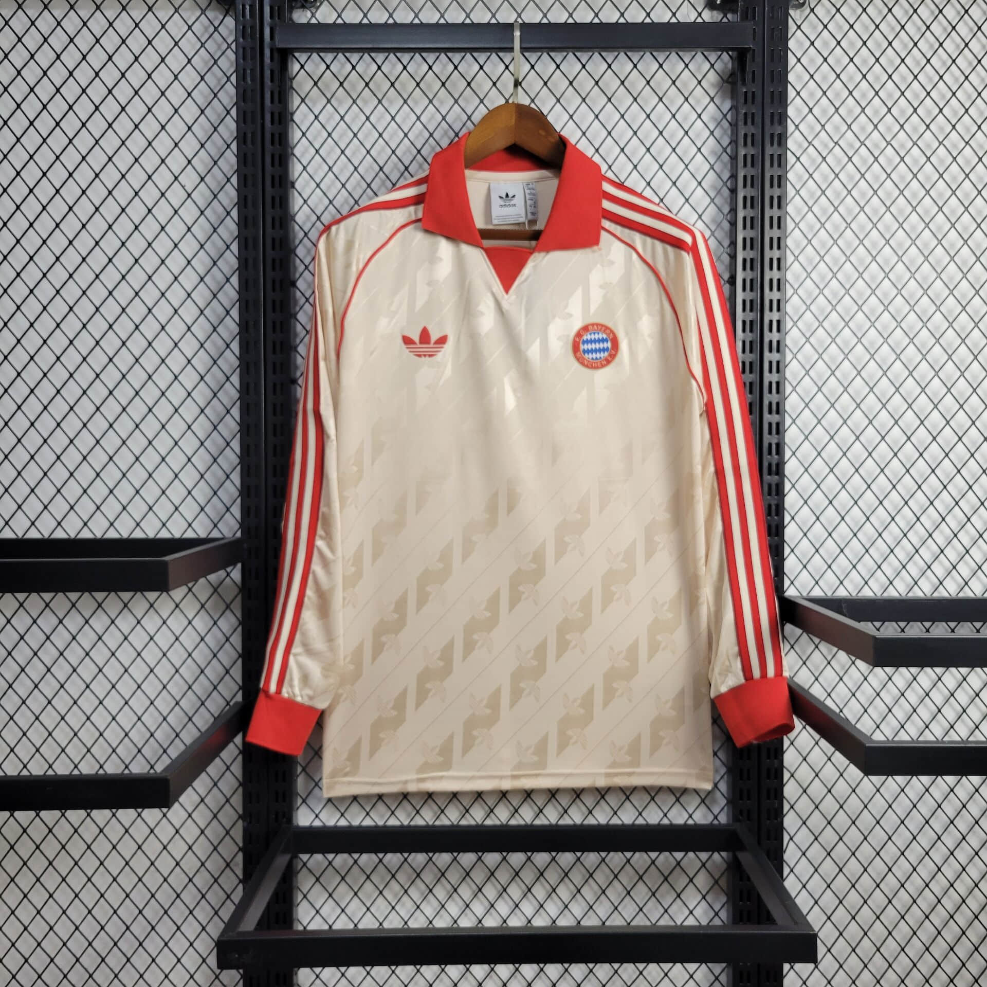 Retro Long Sleeve Bayern Munchen Football Shirt 1:1 Thai Quality